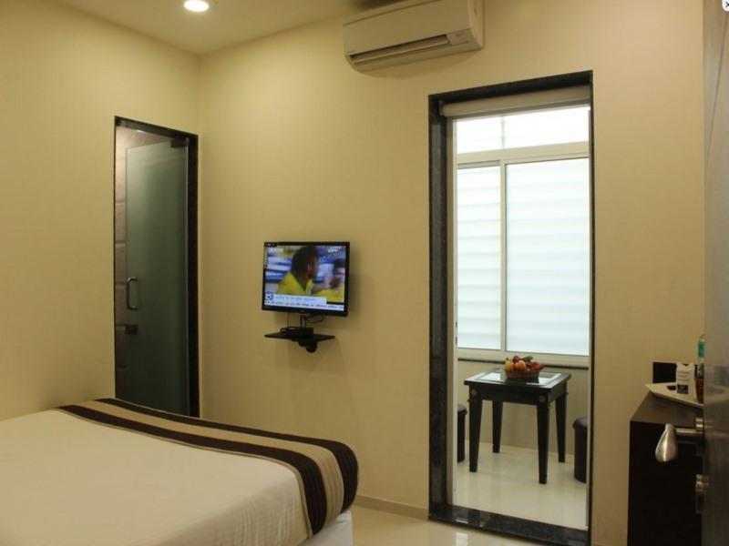 Oyo 16703 Hotel The Platinum Kalkutta Kültér fotó